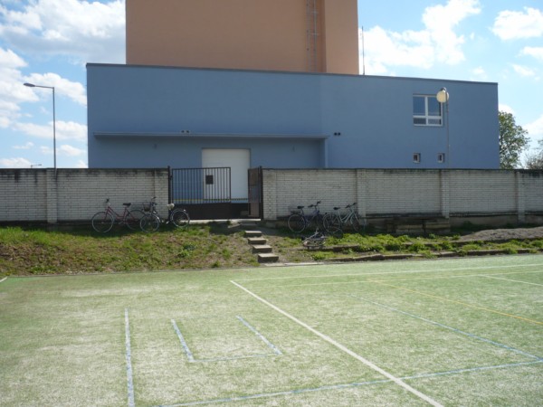 Další