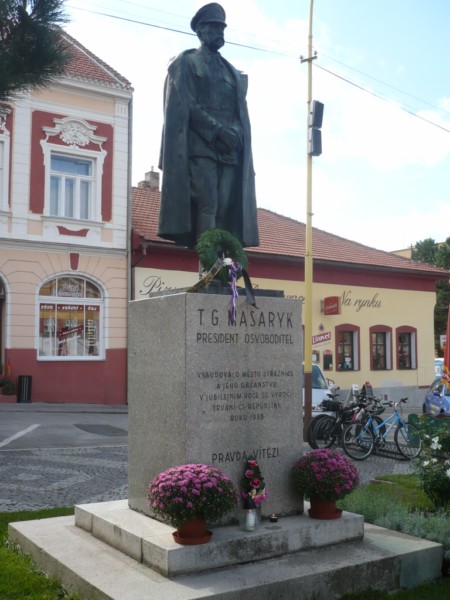 Další