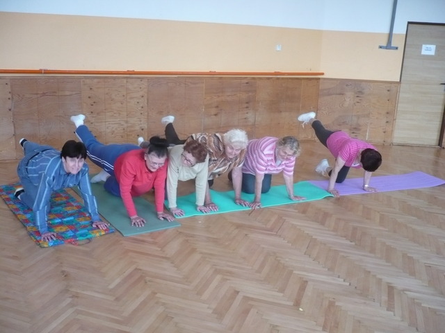 Další